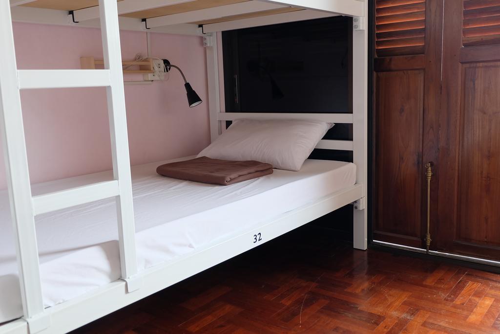 Tiny Hostel Бангкок Екстер'єр фото
