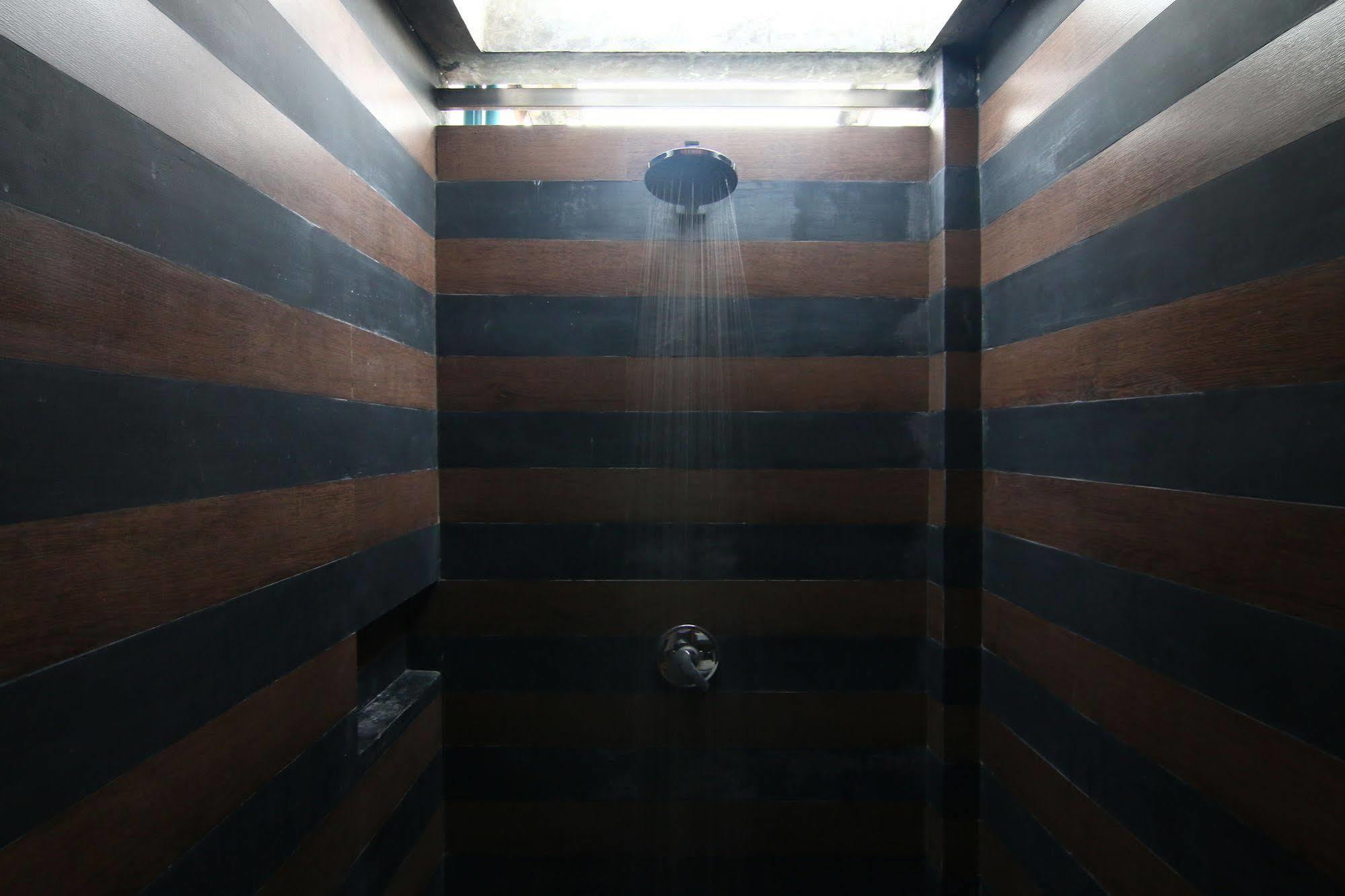 Tiny Hostel Бангкок Екстер'єр фото